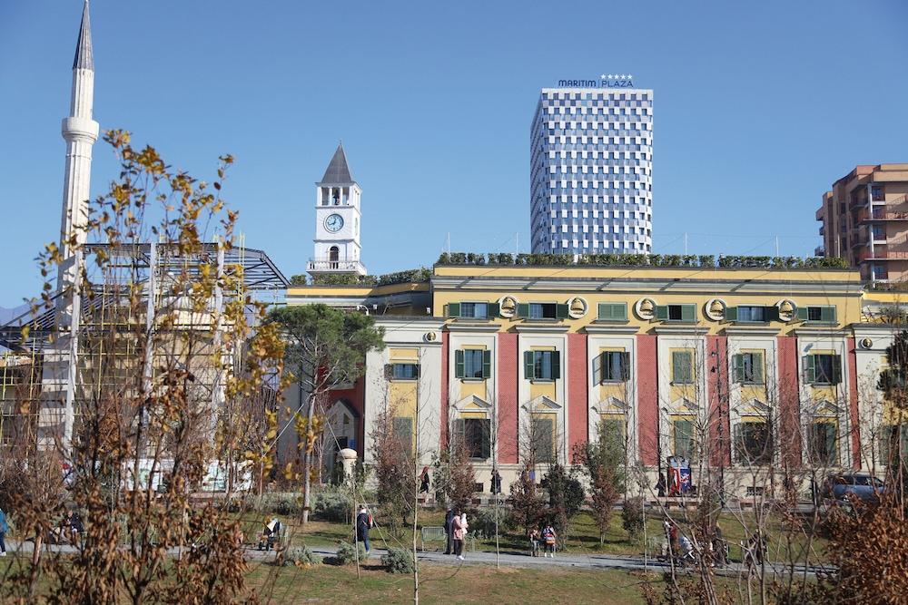 Maritim Hotel Plaza Tirana Esterno foto The new campus of the University of Novi Sad
